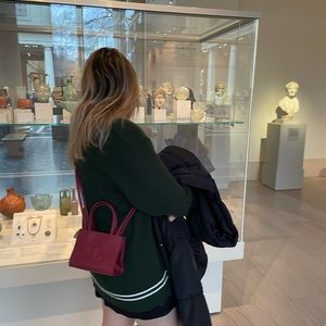 Meet your Posher, Anica